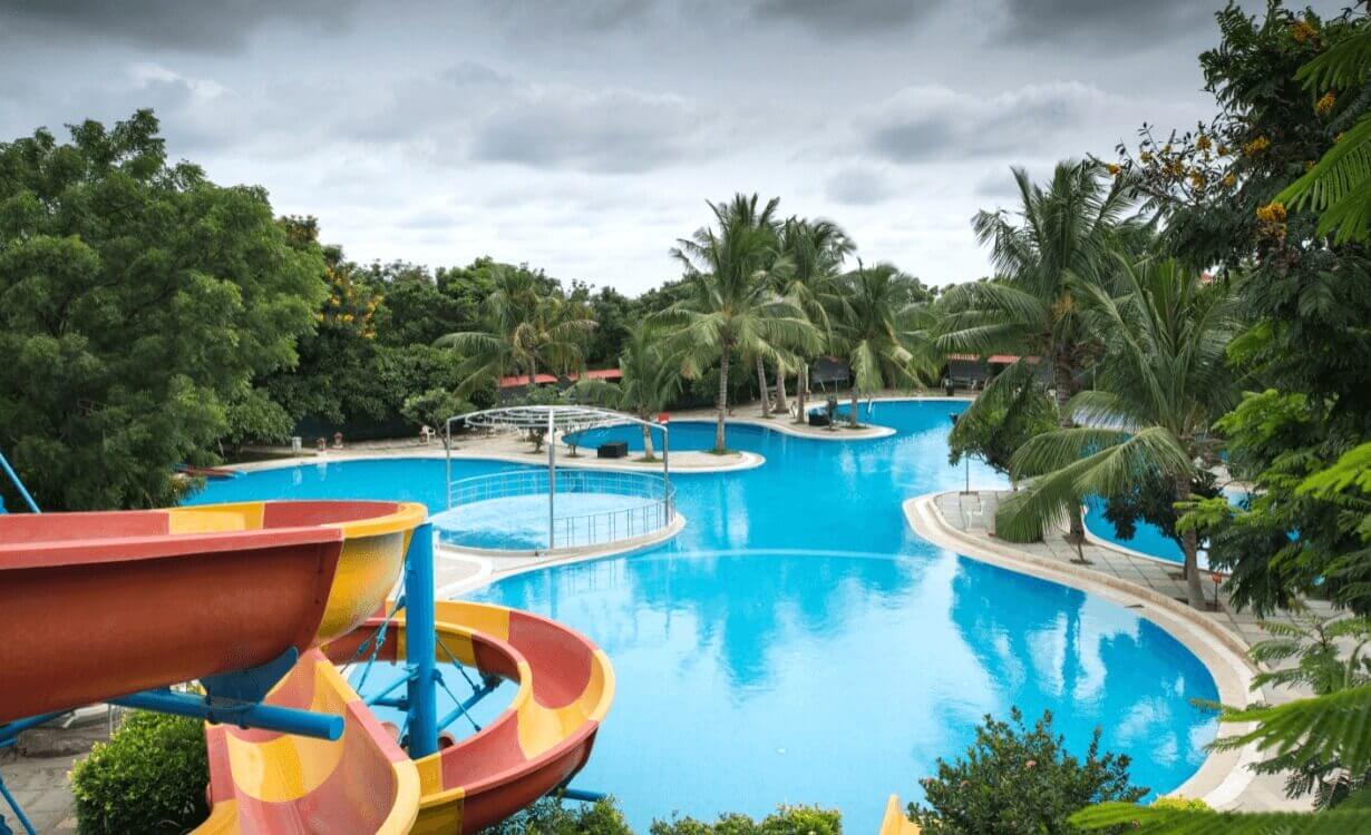 Resorts with water park for new year party - Leonia Holistic Destination