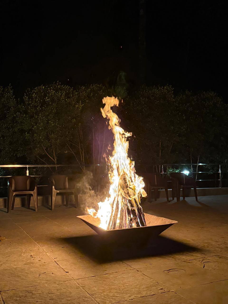 They lit the bonfire in the middle and played some soothing meditative music in the background.