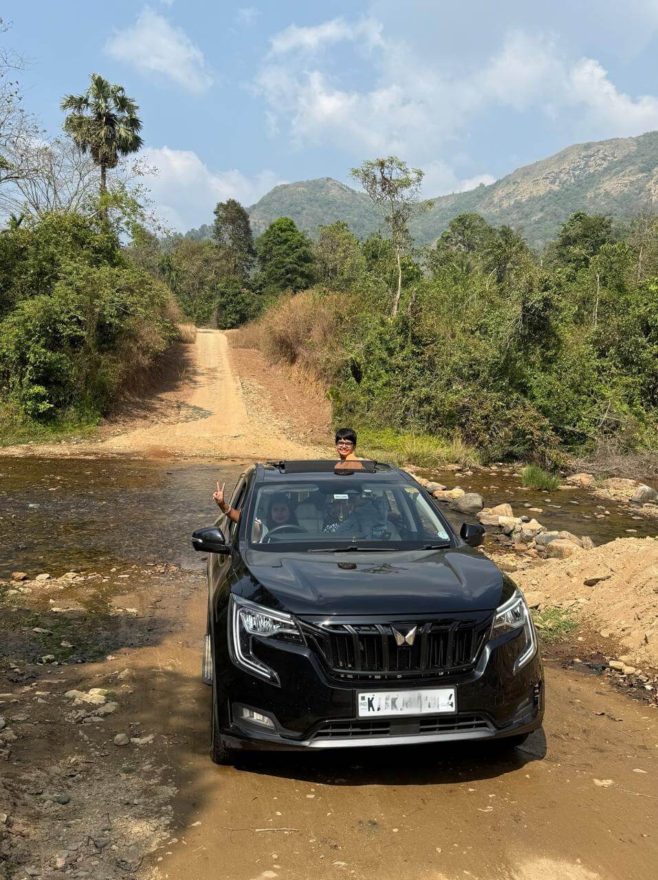 This is how you reach the RiverMist Resorts, driving through a river stream.
