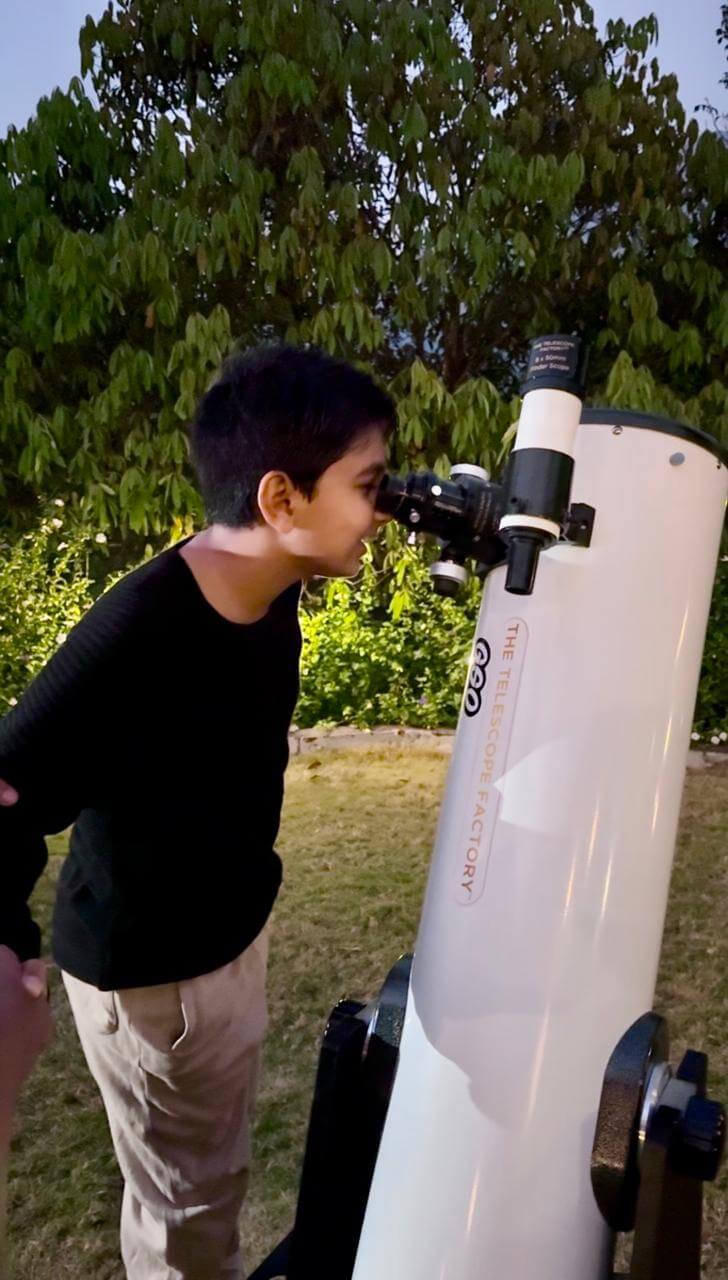 We even spotted three of Jupiter’s moons, and Saturn with its rings looked absolutely stunning!
